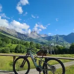 Neptune Albiez-Montrond